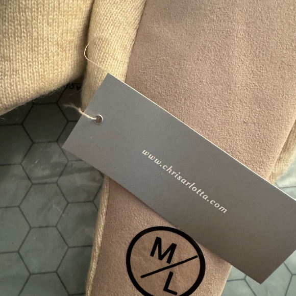 Chris Arlotta Cashmere luxury slippers M/L - Picture 5 of 7